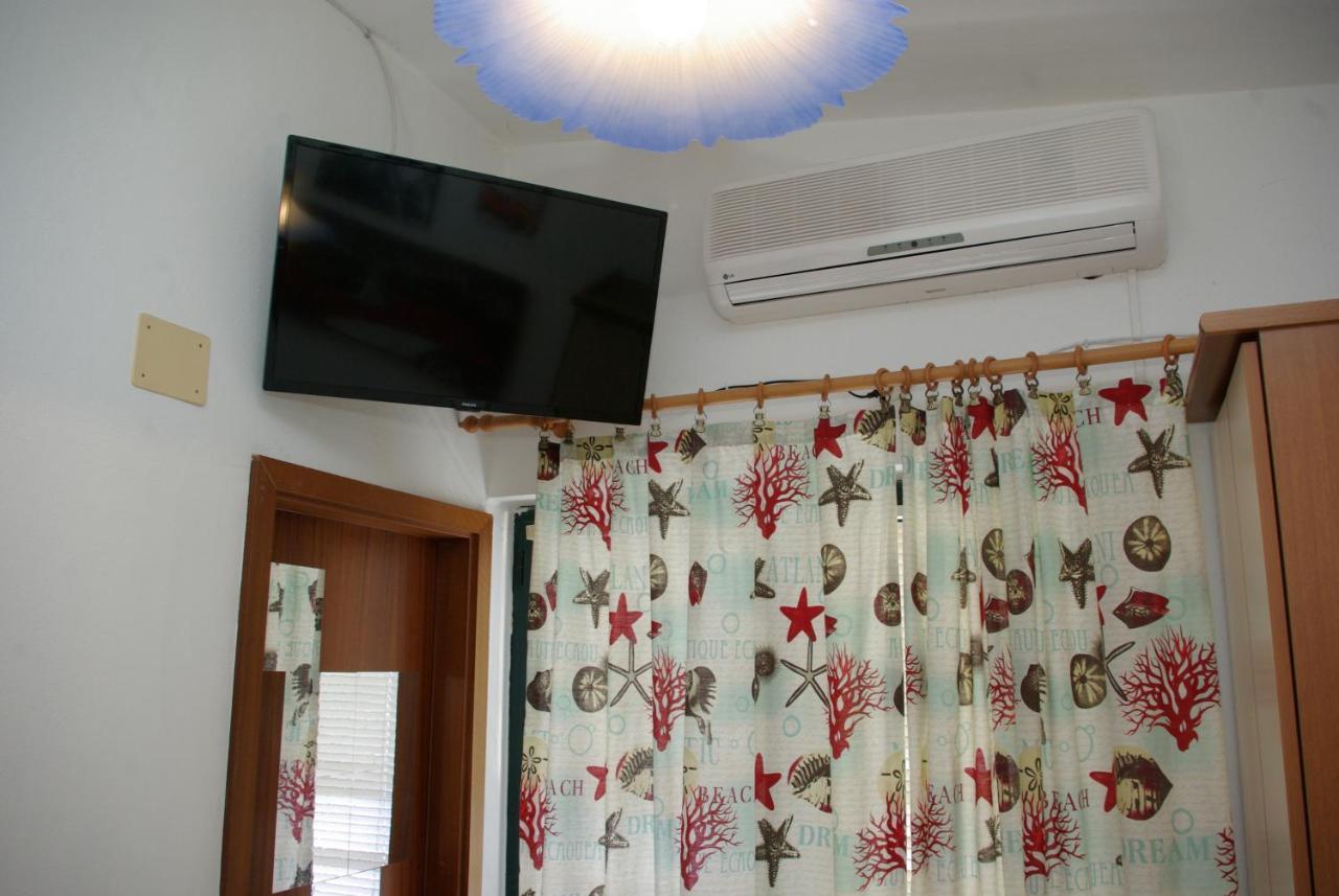 Rooms Tia Baška Voda Esterno foto