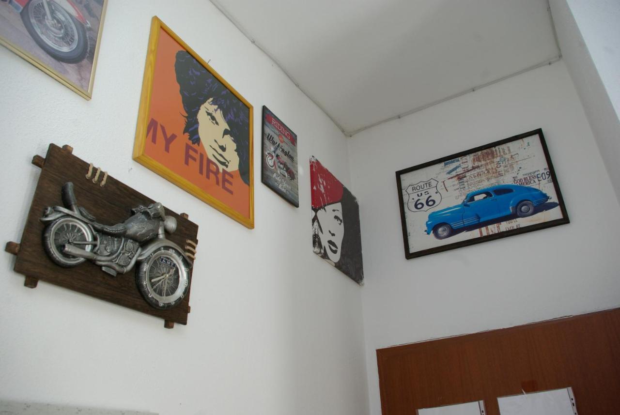 Rooms Tia Baška Voda Esterno foto