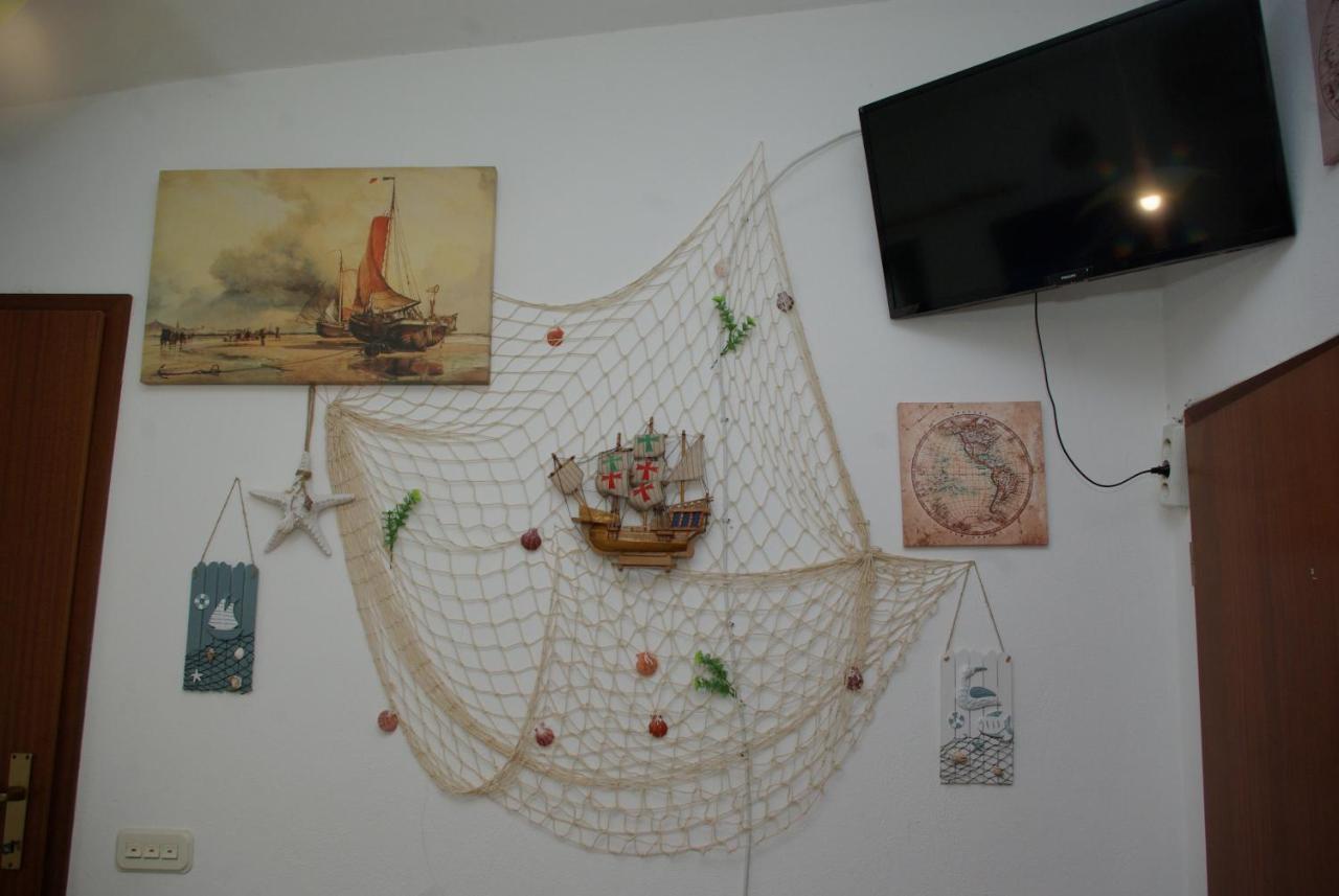 Rooms Tia Baška Voda Esterno foto