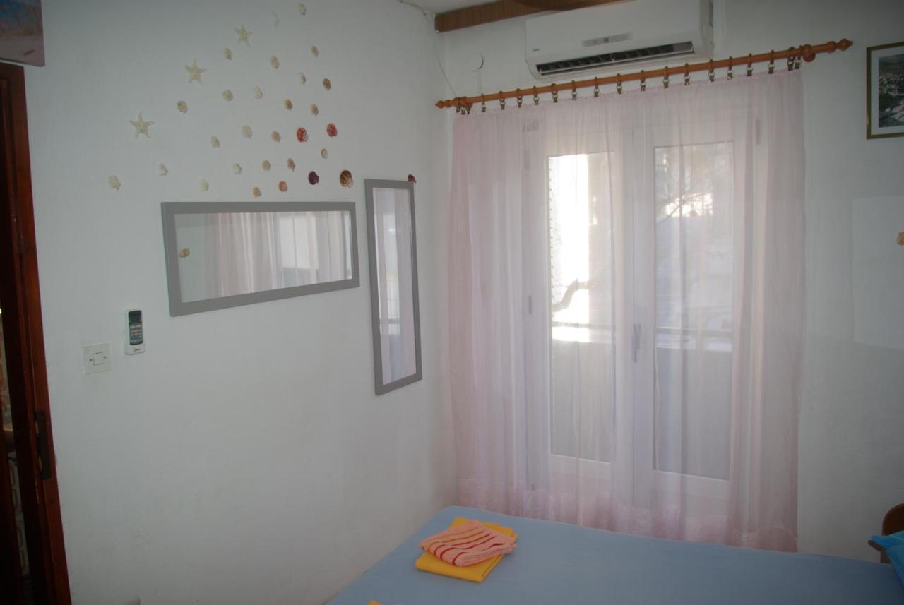 Rooms Tia Baška Voda Esterno foto