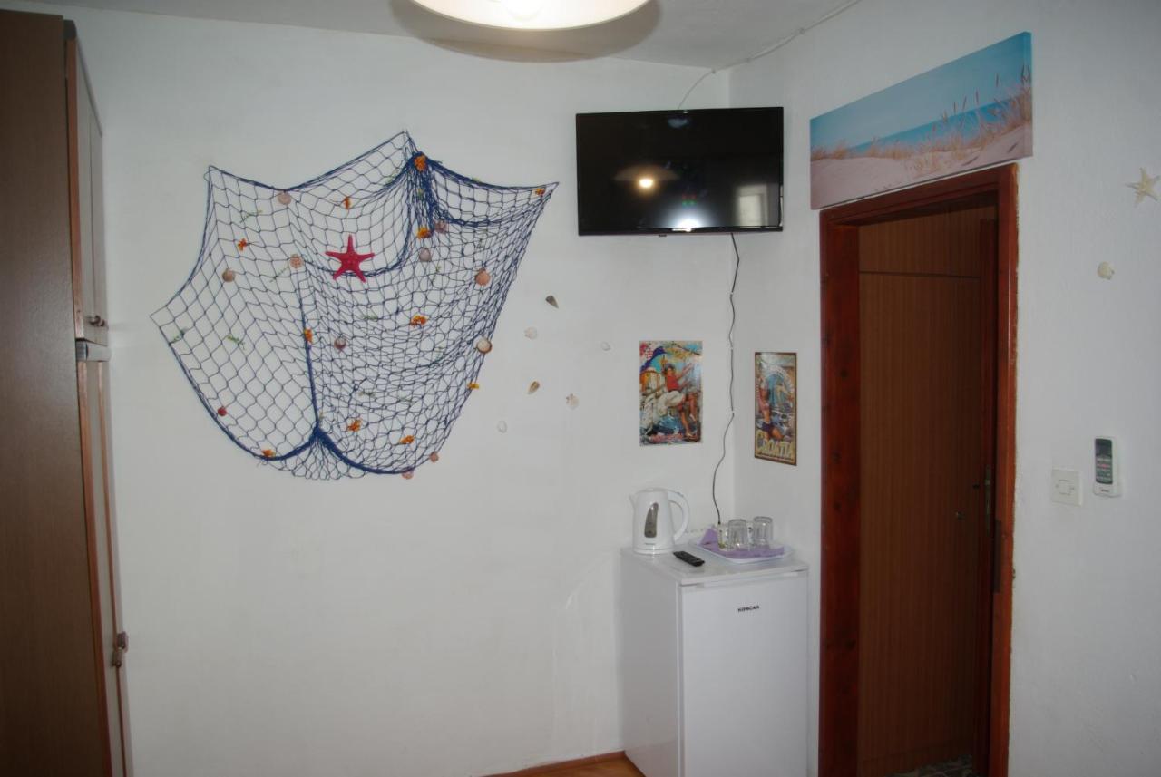 Rooms Tia Baška Voda Esterno foto