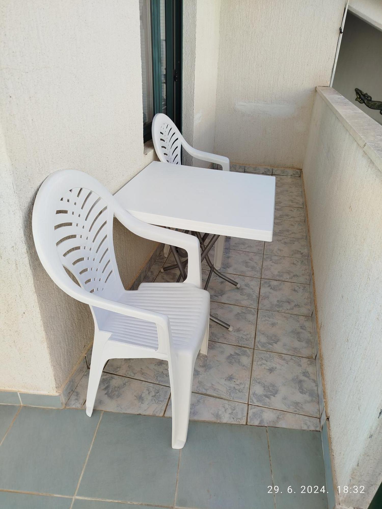 Rooms Tia Baška Voda Esterno foto